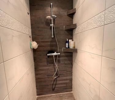 Wolfsanger Apartment | Ferienwohnung in bester Lage Kassels