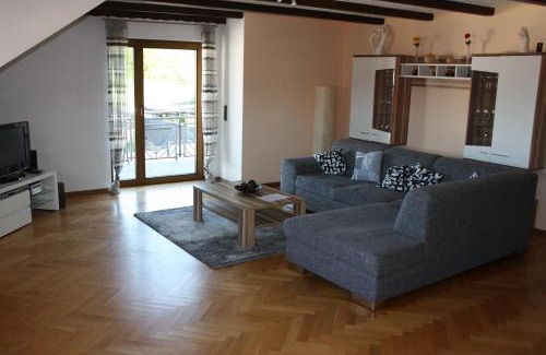 Eppelborn Apartment | Ferienwohnung in Humes