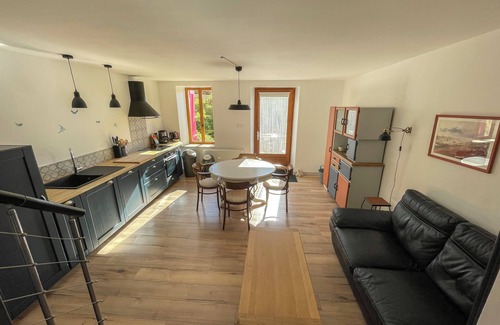 Marsaz Apartment | Ferienwohnung mit Verwarmten Pool bis 4 Personen