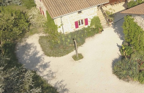 Marsaz Apartment | Ferienwohnung mit Verwarmten Pool bis 4 Personen