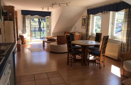 Kattenes Apartment | Ferienwohnung Moselblick - Bio-ferienweingut Leyendecker