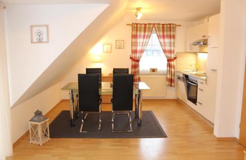 Greetsiel Apartment | Ferienwohnung "Nordseeglück"
