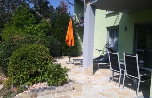 Mainstockheim Apartment | Ferienwohnung Pension am Weinberg