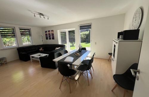 Uelzen Apartment | Ferienwohnung Sonnenschein Garten