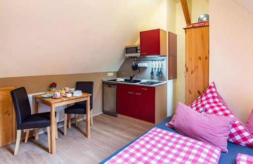 Enzklosterle Apartment | Ferienwohnung Tannenwipfel, 40qm, 1 Wohn-/Schlafzimmer, max. 2 Personen