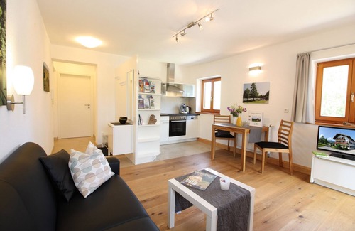 Grabenstatt Apartment | *Ferienwohnung Tüttensee for 1 - 2 persons, with balcony