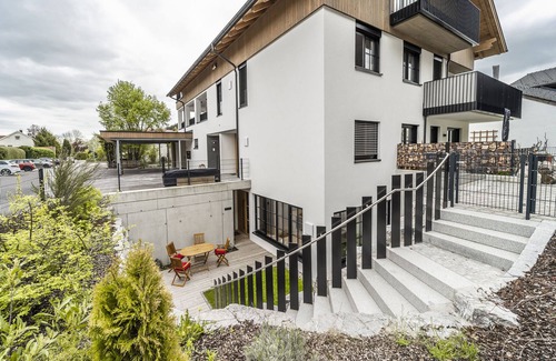 Waging am See Apartment | Ferienwohnung "Waldrose" mit 58 m², bis 4 Personen, Souterrain