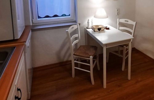 Pottum Apartment | Ferienwohnung Wiesensee - 1 Doppelbett Wohnung mit Schlafsofa