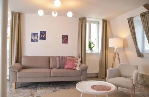 Merzig Apartment | Ferienwohnungen Stadt Merzig Appartement Piatti und Appartement Bücherliebe