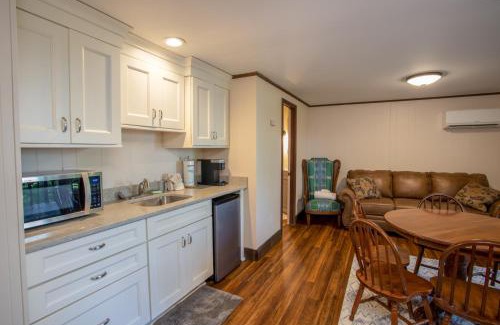 Charter Hills House | Fern Cottage