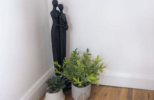 Sudbury Apartment | Fernbank Studios Sudbury Hill Harrow with En-Suite - 15