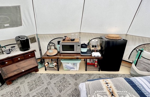 Bitely Cabin | Ferned Creek bell tent Lux-camping/glamping:)