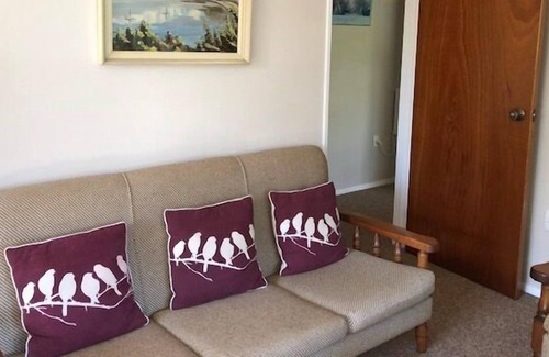 Moetapu Bay Cottage | Fernleigh - Moetapu Bay Holiday Home