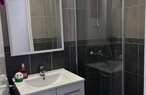 Fontainebleau Apartment | Ferns