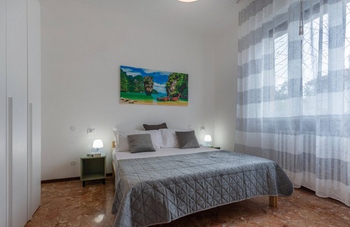 Ferrara Apartment | Ferrara Charming apt 4 min walk from the bus stop!