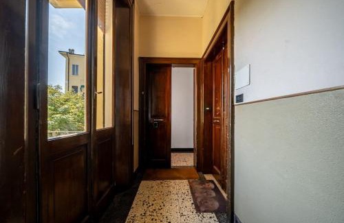 Old Town Apartment | FERRARI - Stazione e centro città