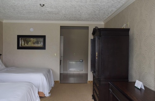 Stratford Hotel | Festival Courtyard Inn