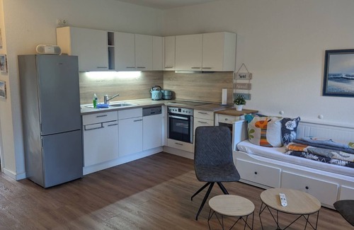 Wischuer Apartment | Fewo Freya in der Ostseeresidenz Gendarm - Fewo freya mit Wintergarten und Großen Garten Nahe der