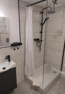 Ochsenfurt Apartment | FeWo MainTime Honeymoon mit Frühstückskorb