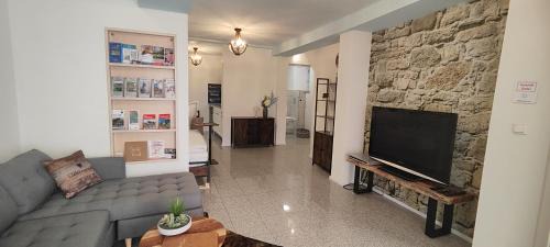 Ochsenfurt Apartment | FeWo MainTime Honeymoon mit Frühstückskorb