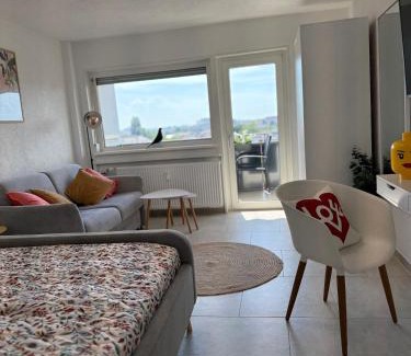 Friedrichshafen Apartment | Fewo Panoramablick - See- und Bergsicht - haustierfreundlich
