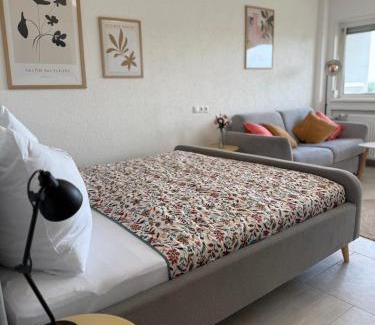 Friedrichshafen Apartment | Fewo Panoramablick - See- und Bergsicht - haustierfreundlich