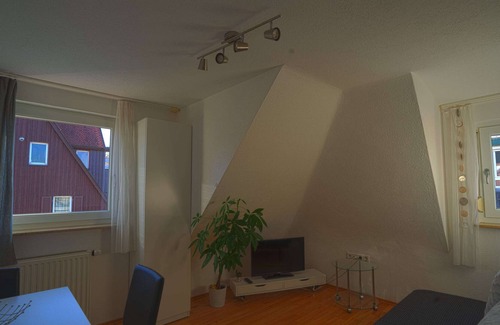 Reutlingen Apartment | Fewo Reutlingen Heinestrasse DG