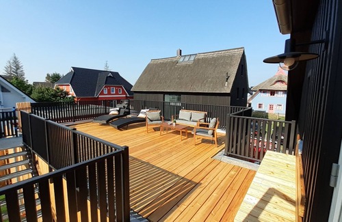 Born auf dem Darss House | FH Magnolia - roof terrace, garden, sun loungers, barbecue, fireplace, sauna, close to the Bodden