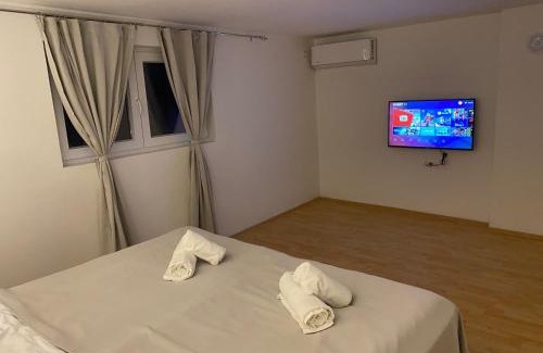 Skopje Region Apartment | FIA House