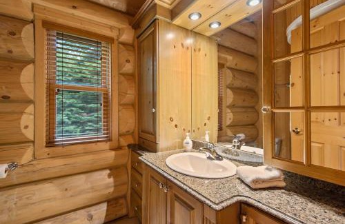 Fiddler Lake Resort Ski Chalet | Fiddler Lake Resort Chalet Bear 25