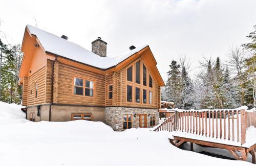 Fiddler Lake Resort Ski Chalet | Fiddler Lake Resort Chalet 68 Deer with pool