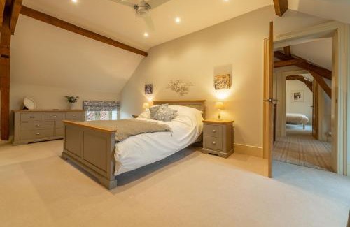 Docking House | Field Corner 6