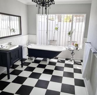 Graaff-Reinet House | Fifty Five on Park