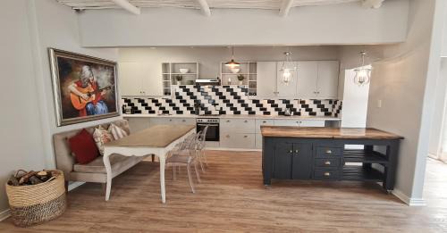 Graaff-Reinet House | Fifty Five on Park