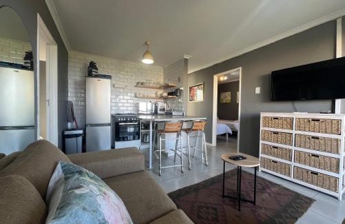 Hermanus Apartment | #FiftySeven