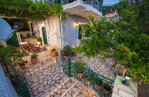 Drimonas Apartment | Filippa's Katoi