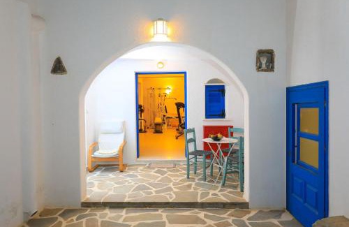 Schinoussa Town House | Filoxenia by Grispos Villas