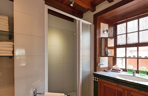 El Paso Villa | Finca "Casa Calimera" with Private Terraces, Private Garden & Wi-Fi