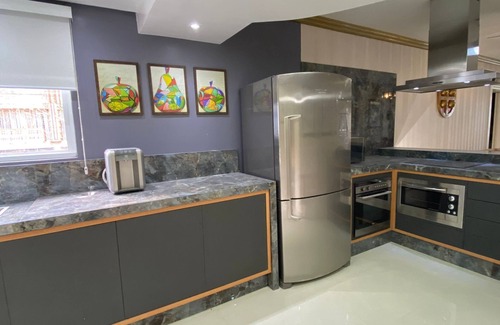 Centro Apartment | Finely furnished 3-bedroom apartment with air conditioning - Beach front
