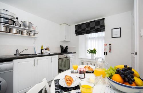 Gardenstown House | Finest Retreats - Ellie-Jo Cottage