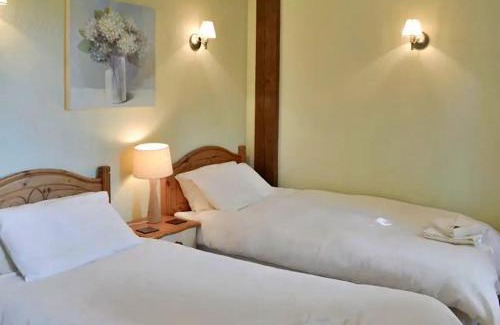 Liverton House | Finest Retreats - Little Dunley - Acorn Cottage