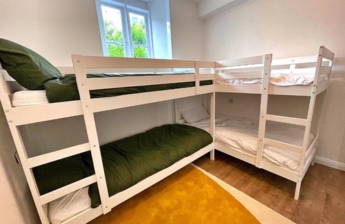 Dinas Mawddwy House | Finest Retreats - Luxury Converted Chapel with Hot Tub & Games Room