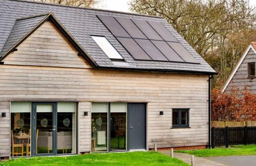 Dorsington House | Finest Retreats - Oak Cottage