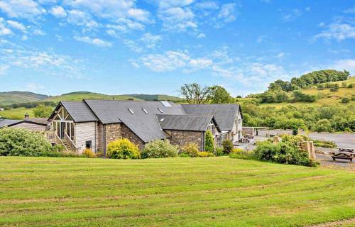 Devils Bridge House | Finest Retreats - The Welsh Barn