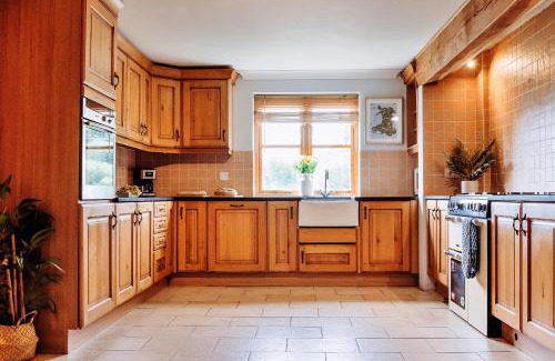 Devils Bridge House | Finest Retreats - The Welsh Farmhouse