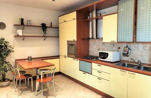 Ronchi dei Legionari Apartment | Finestre Verdi appartamento con parcheggio