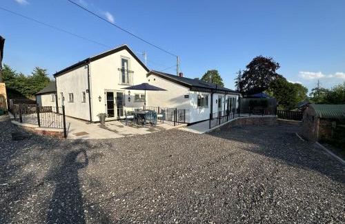 Wixford House | Finwood Green Farm Holiday Cottages-The Calf Shed and The Milk Parlour