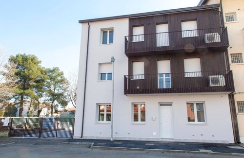 Lidi Ferraresi Apartment | Fiocinino two-room apartment 150 m from the sea