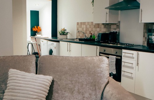 Huddersfield Apartment | Firdaus Westgate - Studio