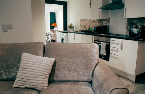 Huddersfield Apartment | Firdaus Westgate - Studio